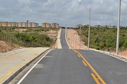 Via de Acesso da BR 101 pela Avenida João Dino Maia ao Residencial Ruy Pereira III